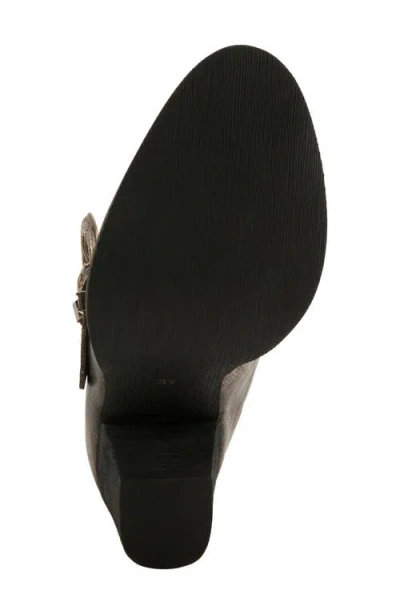 L'artiste By Spring Step Notched Nature Buckled Bootie In Black