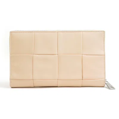 Pre-owned Bottega Veneta Beige Leather Long Wallet (bi-fold) () In Sand