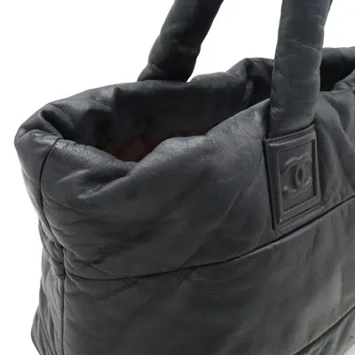 Pre-owned Chanel Black Bordeaux Nylon Shoulder Bag Tote Bag ()