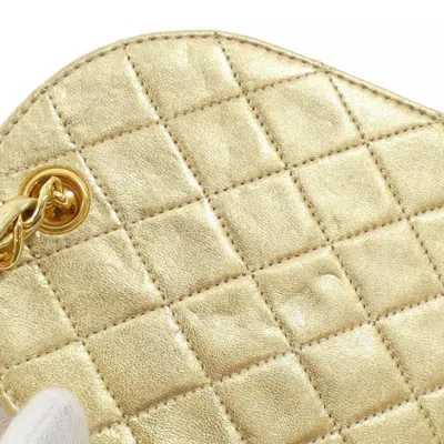Pre-owned Chanel Gold Shoulder Bag ()