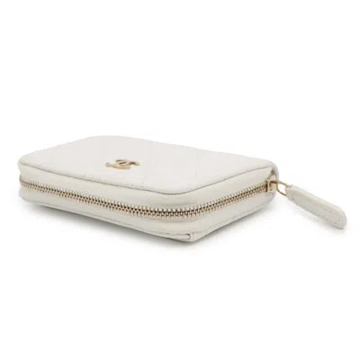 Pre-owned Chanel White Grained Calfskin Coin Purse/coin Case ()