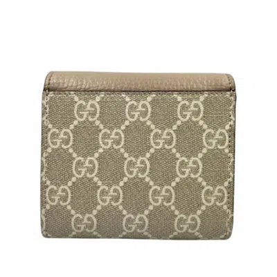Pre-owned Gucci Beige Pvc Wallet (bi-fold) () In Sand