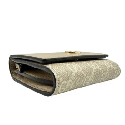 Pre-owned Gucci Beige Pvc Wallet (bi-fold) () In Sand
