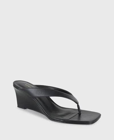 Kenneth Cole Susannah Leather Thong Wedge Sandal In Black