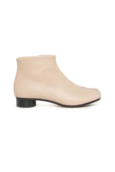 Mm6 Maison Margiela Low Leather Boots With Heels In Neutral
