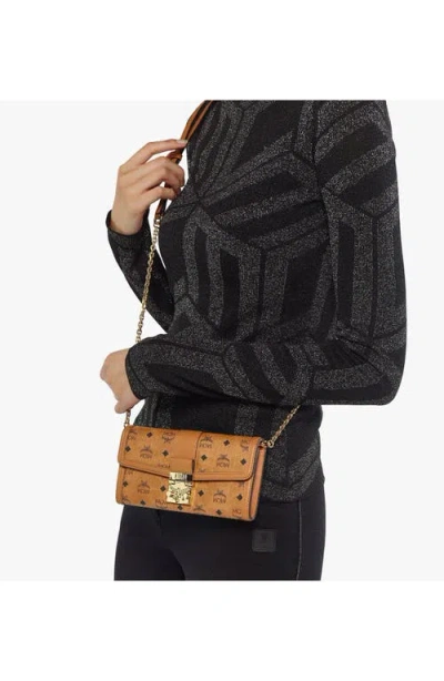 Mcm Tracy Chain Wallet In Visetos In Brown