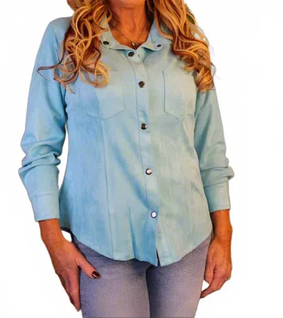 Way Suede Snap Front Shirt In Turquoise In Blue