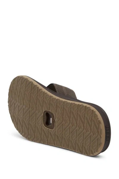 Reef Element Tqt Flip Flop In Brown