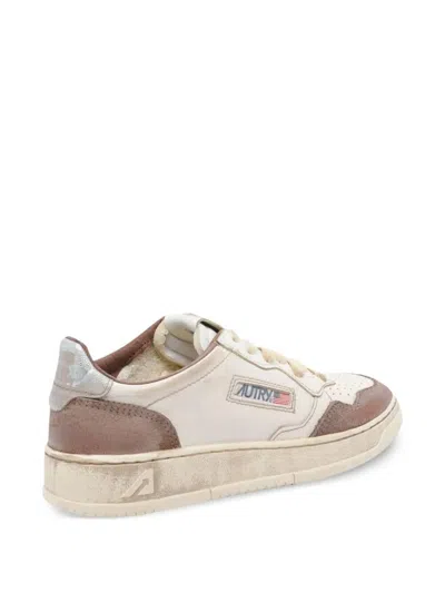 Autry Super Vintage Low Sneakers In Burn And Silver In Nude