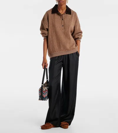 ZIGZAG锯齿图案皮革边饰单肩包