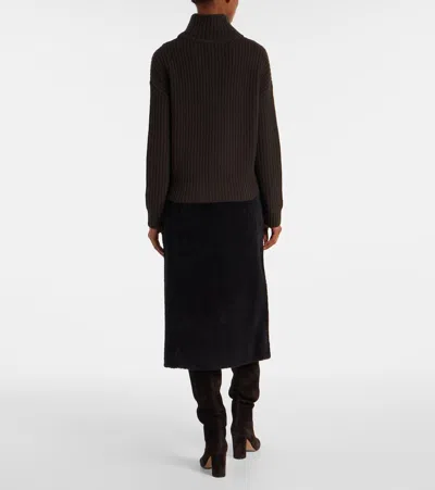 Lisa Yang Julina Cashmere Turtleneck Sweater In Brown