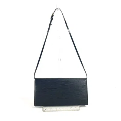 Pre-owned Louis Vuitton Black Epi Leather Clutch Bag Shoulder Bag ()