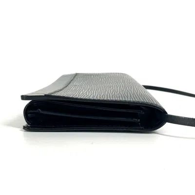 Pre-owned Louis Vuitton Black Epi Leather Clutch Bag Shoulder Bag ()