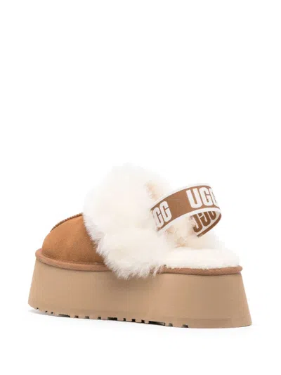 Ugg Platform Mules Made Of Camel-colored Leather With Faux Fur And Elastic Back