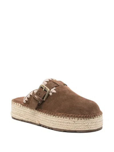 Mou Leather Slippers In Neutral