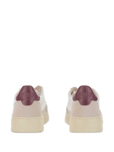Autry Medalist Low Sneakers In White And Burgundy Suede And Leather In Neutral