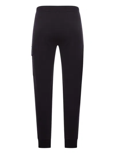 C.p. Company Cargo Pants In Black