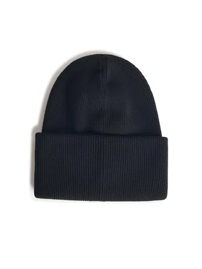 Canada Goose Ribbed Black Merino Wool Toque With Contrast Emblem In Black