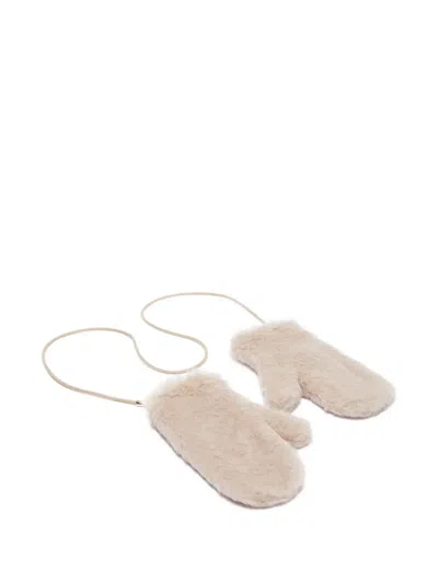 Max Mara Mittens In Alpaca And Wool Teddy Fabric In White