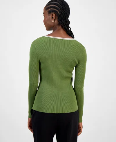 T Tahari Women's Contrast-trim Knit Top In Green