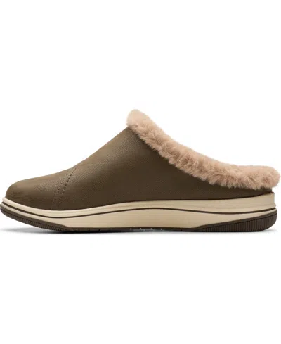 Clarks Wide Width Breeze Myth Slipon In Green