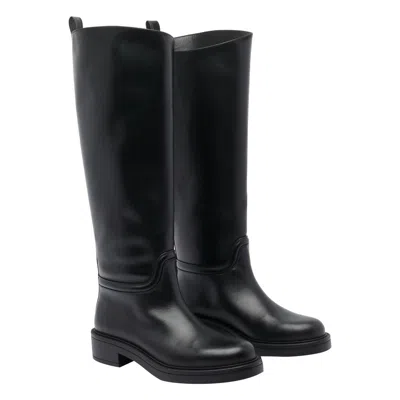 Stuart Weitzman Stylish Knee-high Leather Block Heel Boots In Black