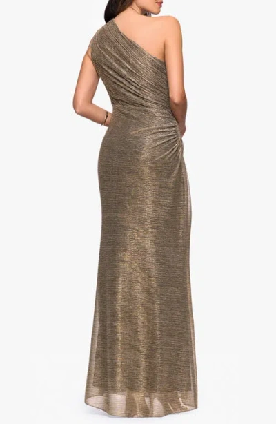 Betsy & Adam One-shoulder Metallic Crinkled Column Gown In Brown