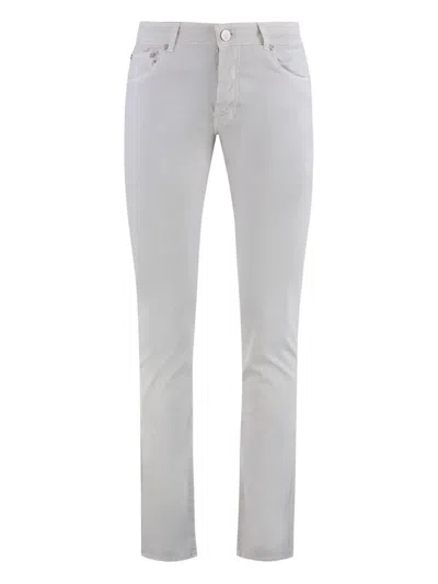 Moorer Elegant And Versatile White Slim Fit Jeans In White