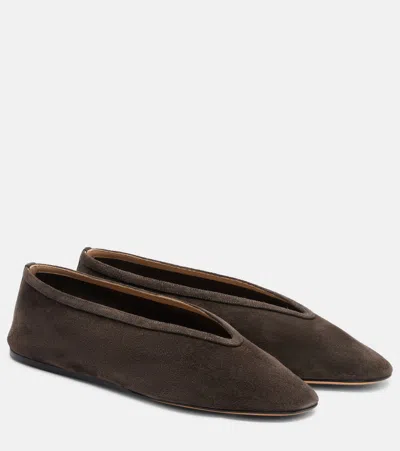 Le Monde Beryl Pointed-toe Suede Flats In Brown