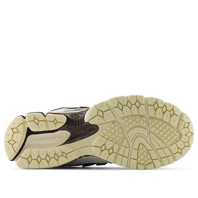 New Balance Unisex 1906r Sneakers In Multi