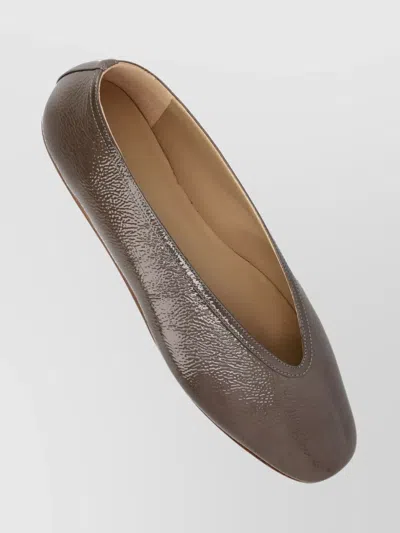 Le Monde Beryl Glossy Round Toe Lace-up Shoes In Multi