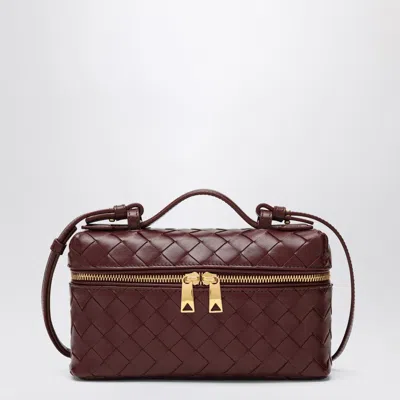 Bottega Veneta Bordeaux Vanity Case With Intrecciato Motiv In Leather Woman In Red