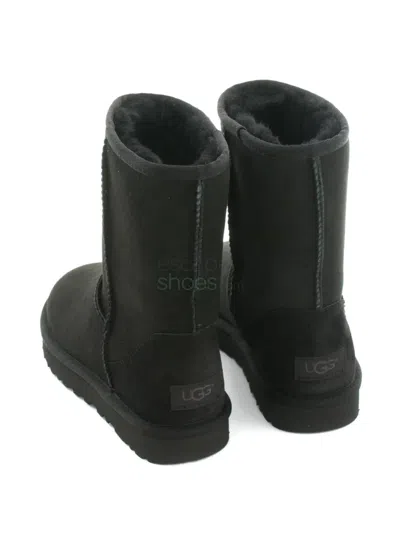 Ugg Classic Short Ii Boots In Black