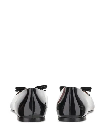 Ferragamo Varina Bow-embellished Patent-leather Ballet Flats In Black