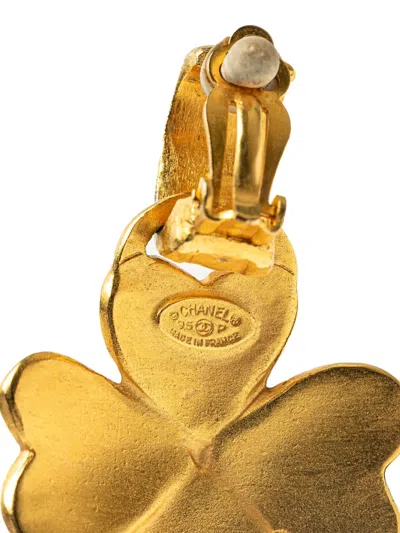 Pre-owned Chanel 1995 Gold Plated Cc Clover Clip On Earrings Costume Earrings