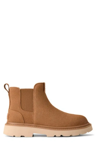 Ugg Chelsea Lug Boot In Brown
