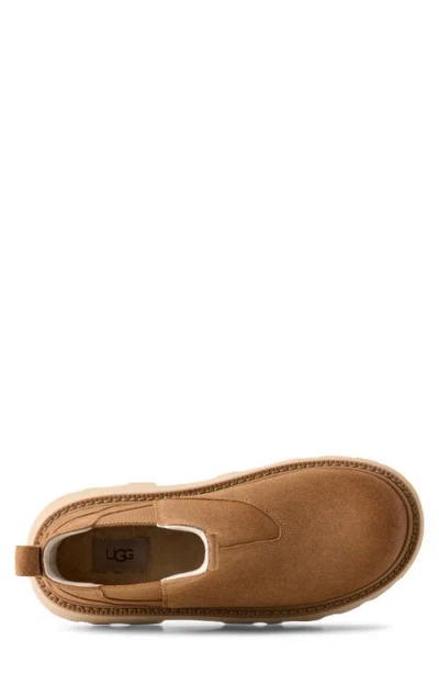 Ugg Chelsea Lug Boot In Brown