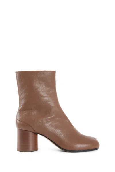 Maison Margiela Tabi 60 Nappa Leather Ankle Boots In Brown