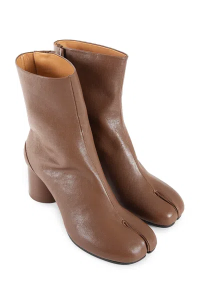 Maison Margiela Tabi 60 Nappa Leather Ankle Boots In Brown