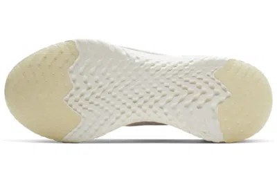 Nike Epic React Flyknit 2 Trainers In Gray