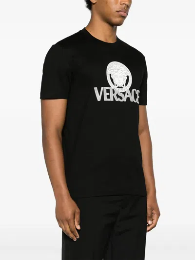 Versace Medusa Logo T-shirt In Black