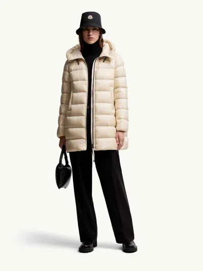 Moncler Midi Suyenne Down Jacket With Hood In White