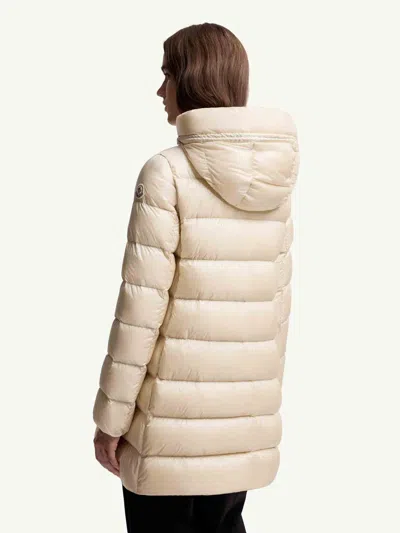 Moncler Midi Suyenne Down Jacket With Hood In White