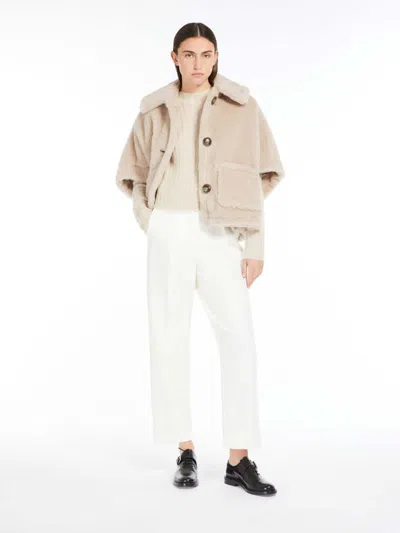 Max Mara Cape In Alpaca And Wool Teddy Fabric In White