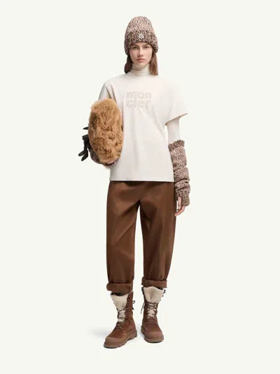 Moncler Logo Patch Cotton T-shirt In White