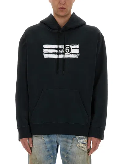 Mm6 Maison Margiela Drawstring Hood Kangaroo Pocket Ribbed Cuffs In Black