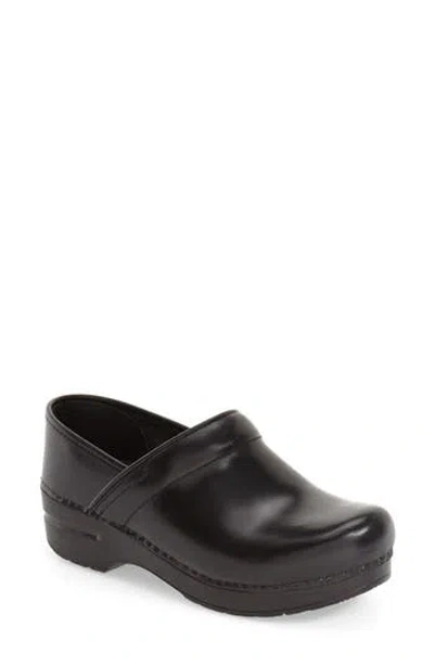 Dansko Narrow Pro Cabrio Womens Leather Round Toe Clogs In Black