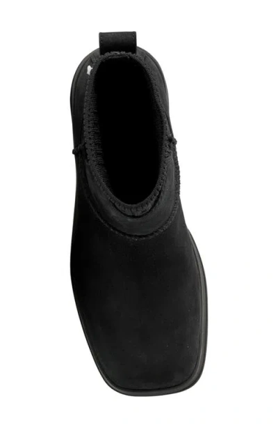 Ugg (r) Moxy Water Resistant Chelsea Boot In Black