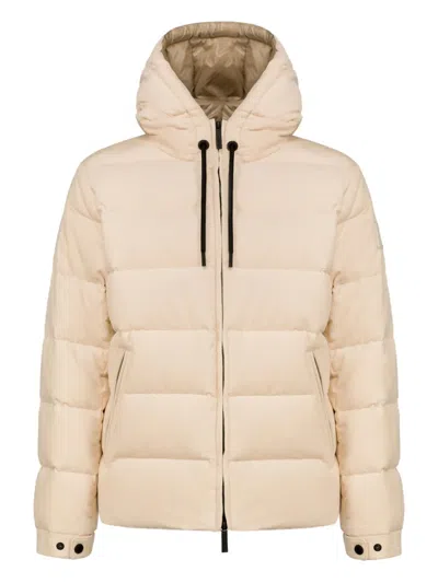 绗缝设计连帽蓬松夹克