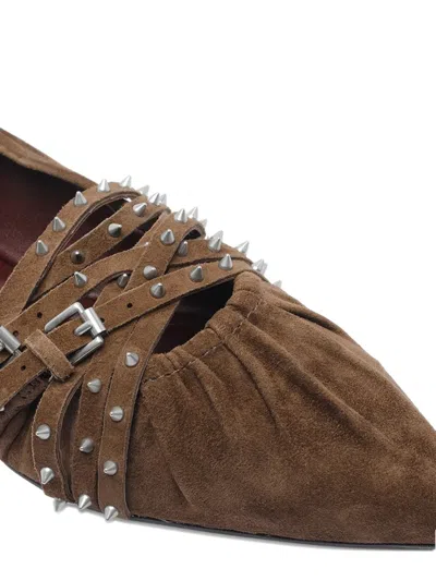 BRENDAH 尖头扣环芭蕾平底鞋